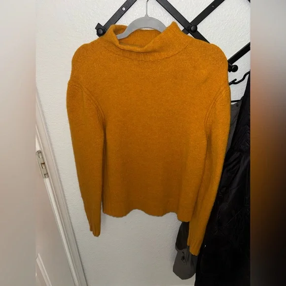 J Crew Point Sur Merino Wool Alpaca Mustard Turtleneck Sweater Size L Cozy Layer - Picture 2 of 5